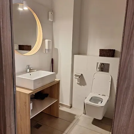 Gio Acasa C12 Apartment *